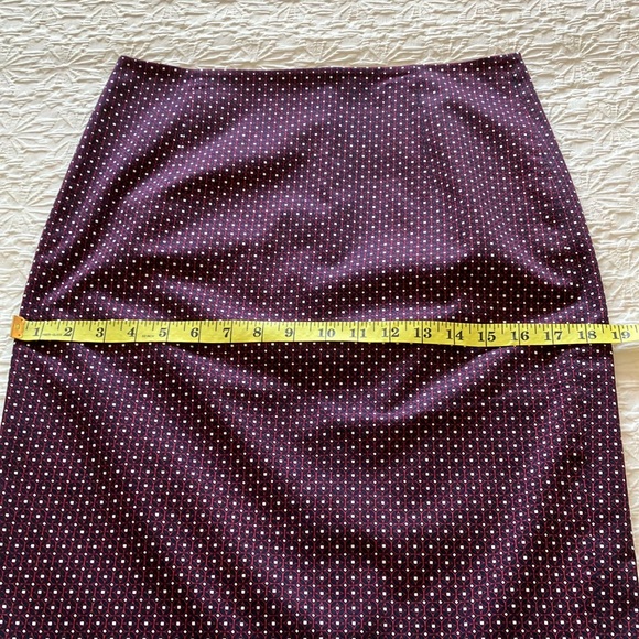 Contemporaine Patterned Lined Pencil Skirt, size 6 - Picture 8 of 9